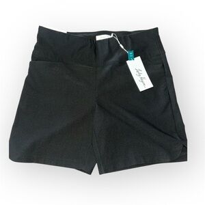 Lady Hagen Size L Black Women's Golf  Shorts